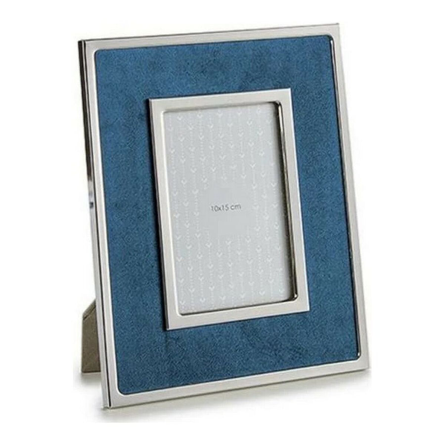 Blue velvet-effect photo frame with silver metal trim and an easel stand, for a 10 x 15 cm photo